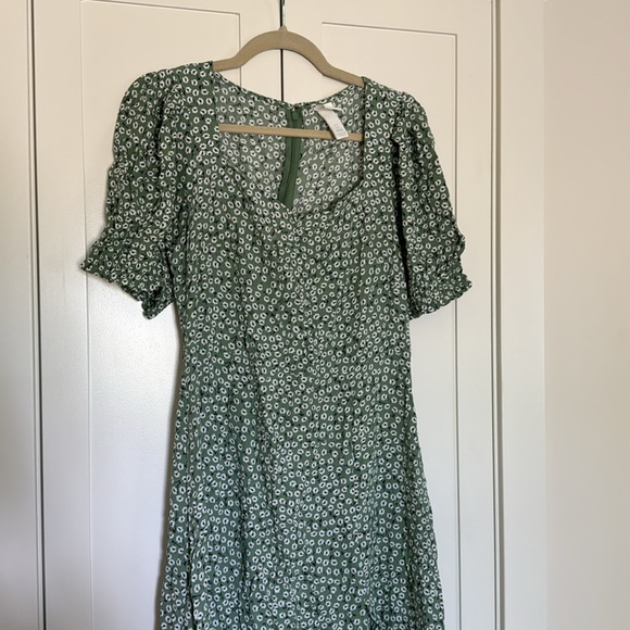 Sage floral midi dress. NWOT - Picture 4 of 4